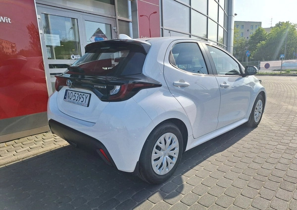 Toyota Yaris cena 82900 przebieg: 22725, rok produkcji 2022 z Podkowa Leśna małe 596